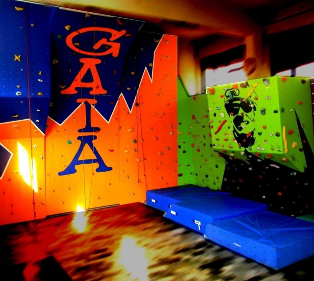  Gimnasio colorido